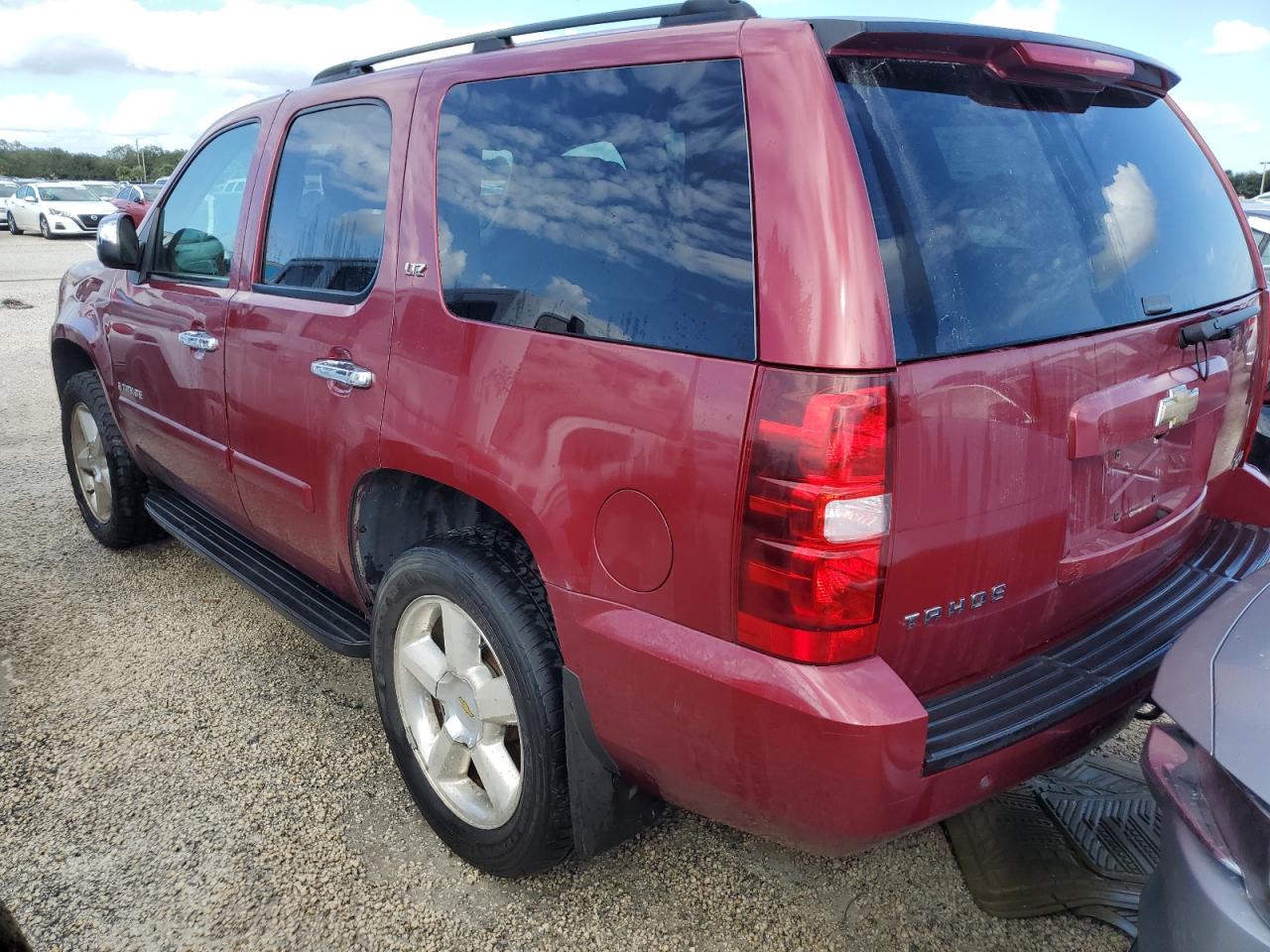 2007 Chevrolet Tahoe - Image 2