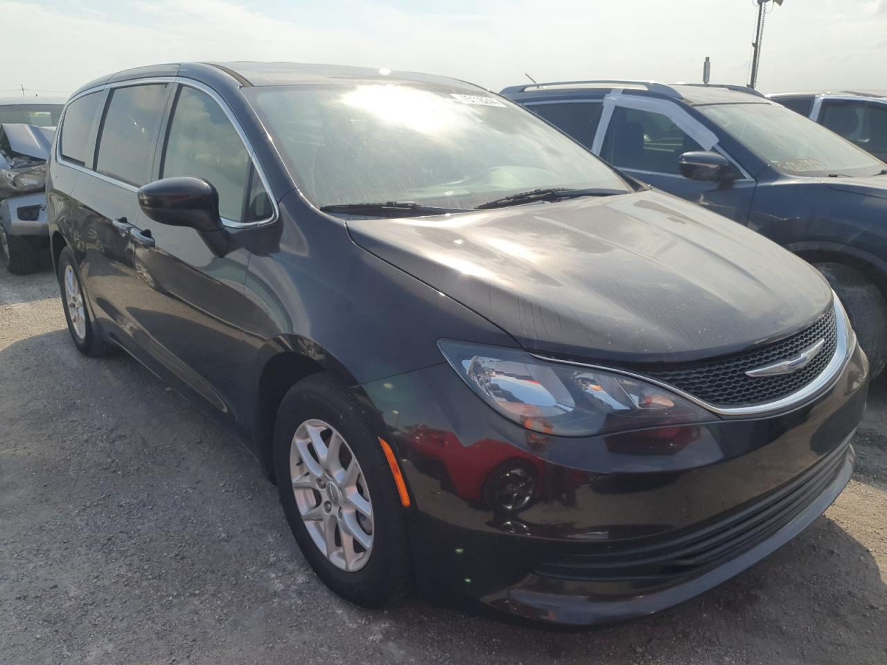 2C4RC1CG4KR506078 2019 Chrysler Pacifica Lx