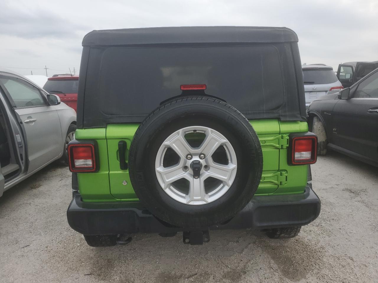 2019 Jeep Wrangler - Image 6
