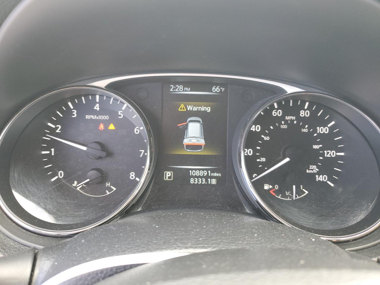 2015 Nissan Rogue - Image 9