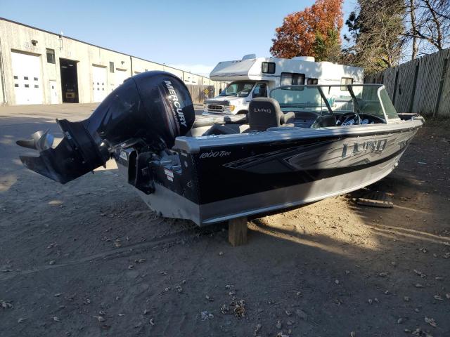 2015 LUND BOAT