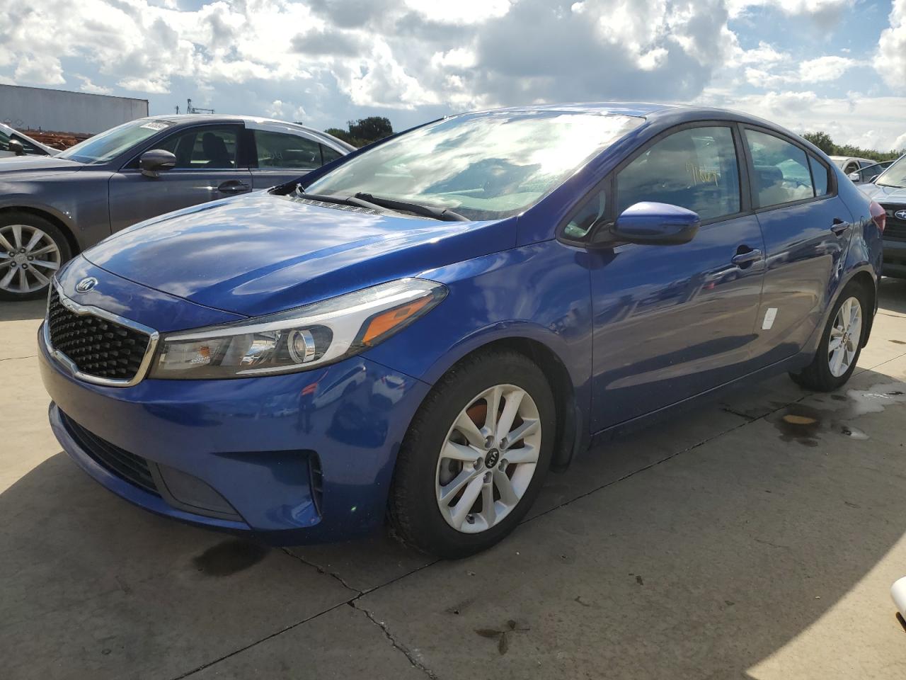 3KPFL4A73HE149378 2017 KIA FORTE - Image 1