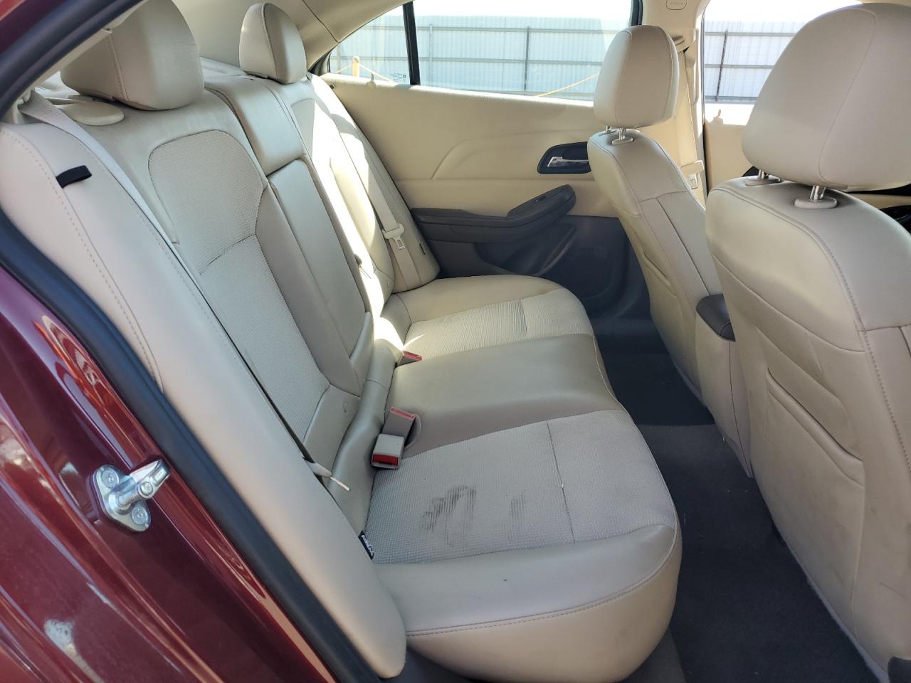 2015 Chevrolet Malibu - Image 10