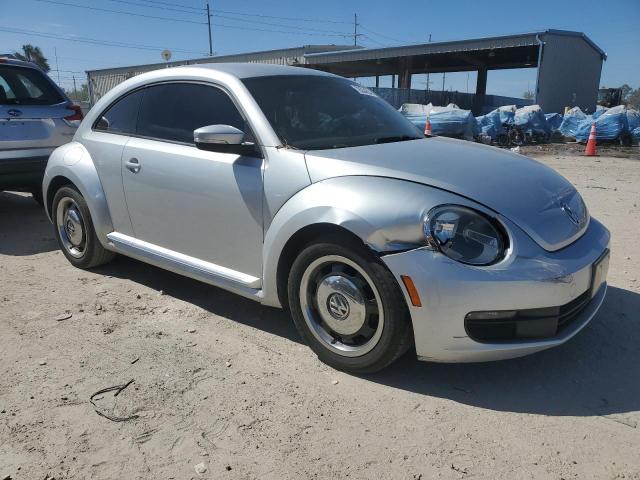  VOLKSWAGEN BEETLE 2012 Серебристый