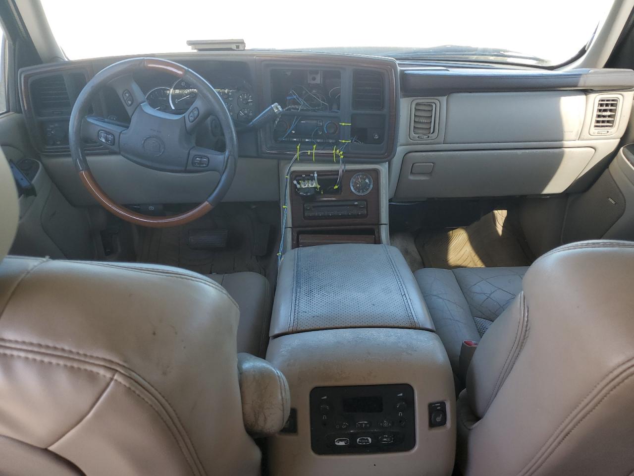 2003 Cadillac Escalade Luxury VIN: 1GYEK63N13R143754 Lot: 72648864