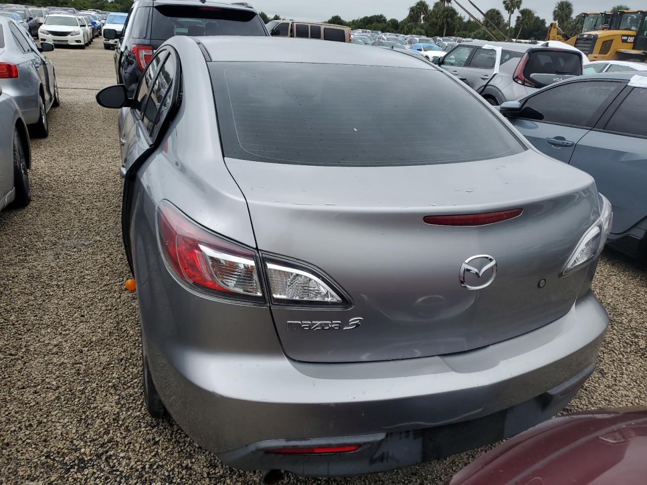 2011 Mazda 3 I VIN: JM1BL1UF3B1471433 Lot: 73875624