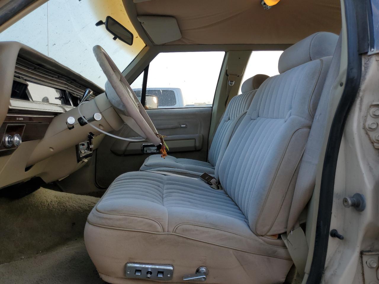 1986 Ford Ltd Crown Victoria VIN: 2FABP43F4GX118923 Lot: 76413794