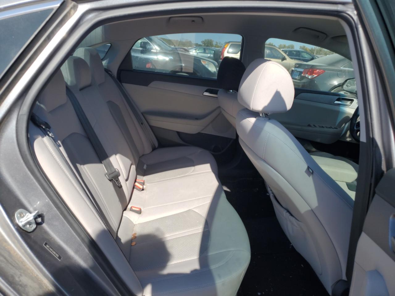 2018 Hyundai Sonata - Image 10