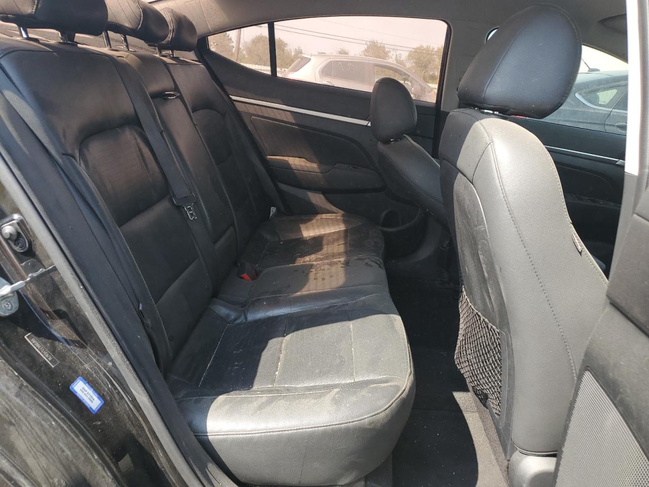2020 Hyundai Elantra - Image 10