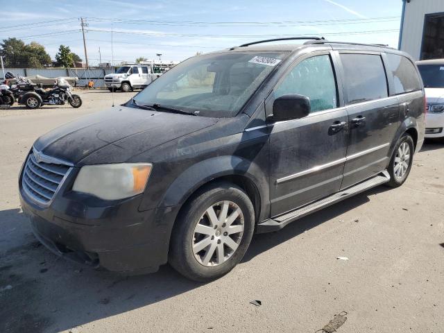 2010 Chrysler Town & Country Touring