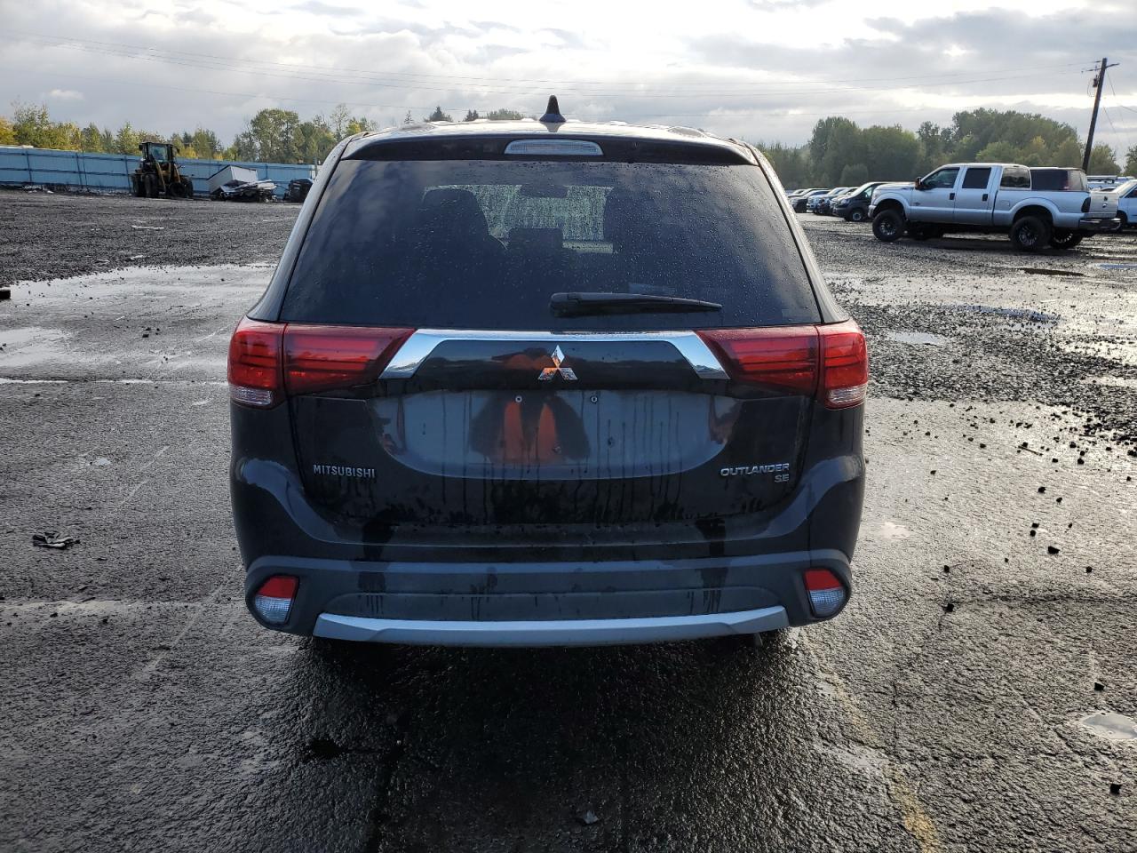 2018 Mitsubishi Outlander Se VIN: JA4AZ3A33JJ005669 Lot: 76413374