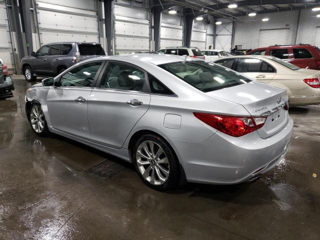  HYUNDAI SONATA 2013 Серебристый