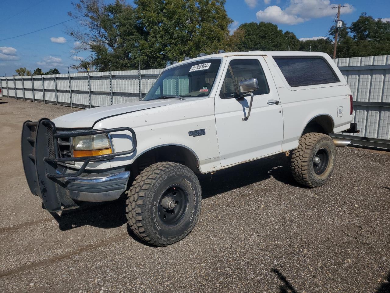 1992 Ford Bronco U100 VIN: 1FMEU15N8NLA71761 Lot: 61508904