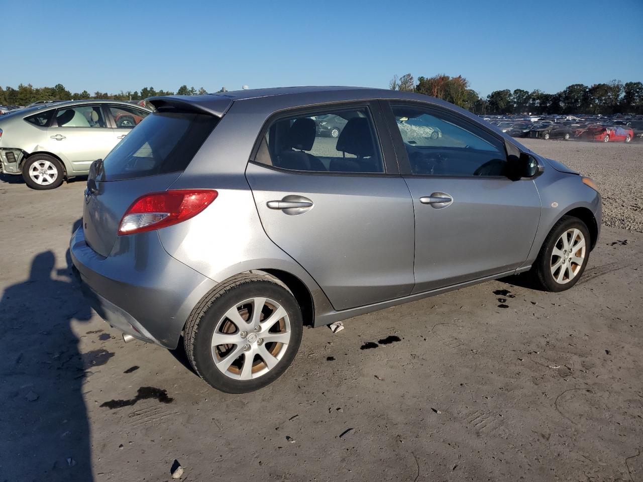 2011 Mazda Mazda2 VIN: JM1DE1HZ9B0110592 Lot: 75321044