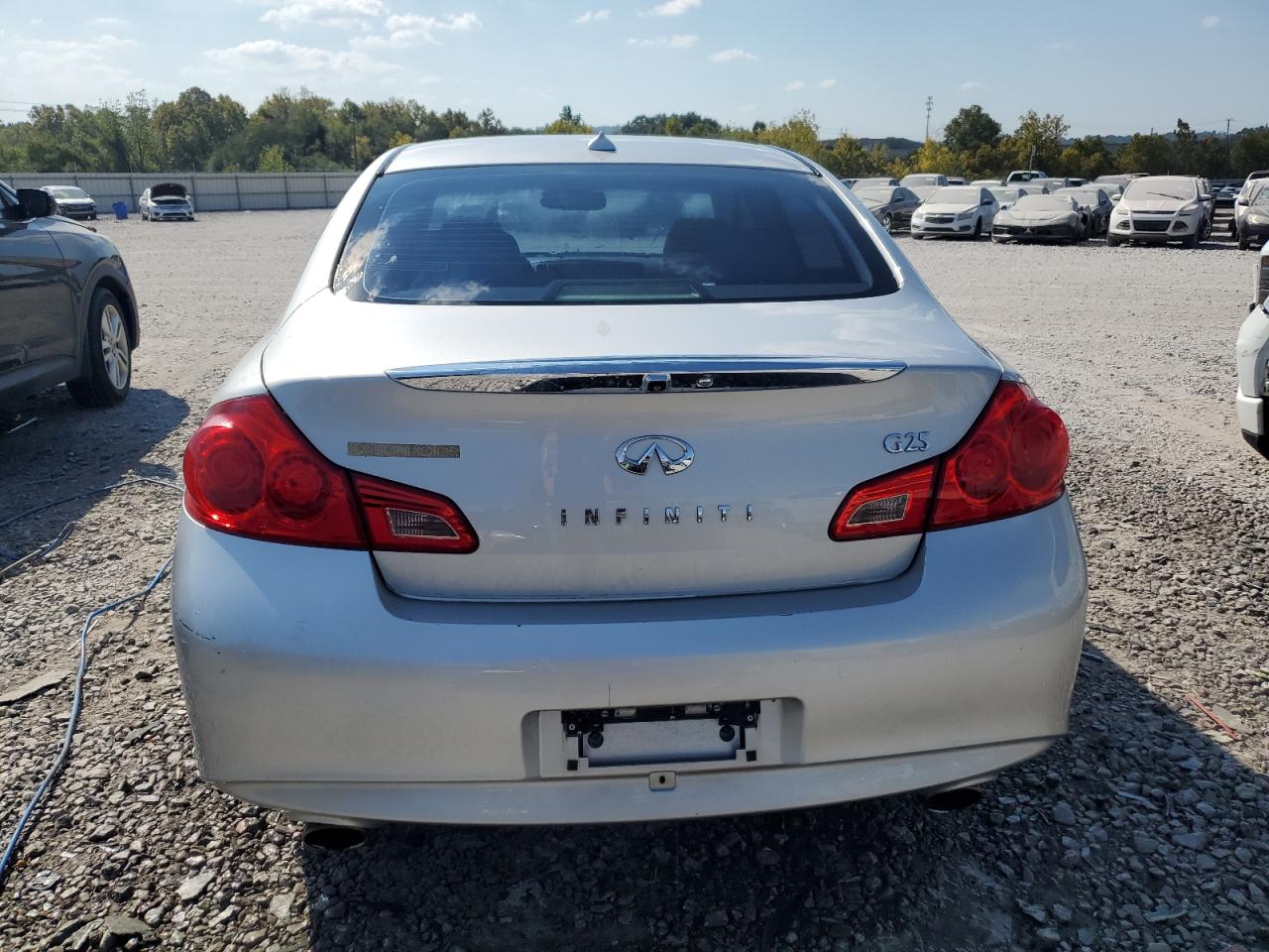 JN1DV6AP8BM830497 2011 Infiniti G25 Base