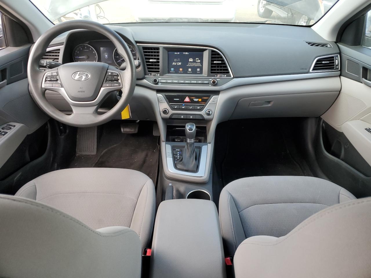 2018 Hyundai Elantra - Image 8