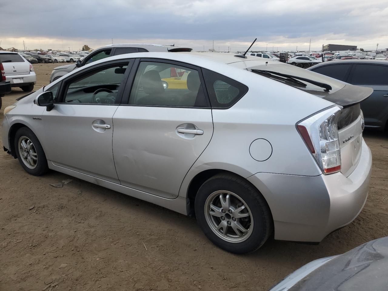 2010 Toyota Prius - Image 2