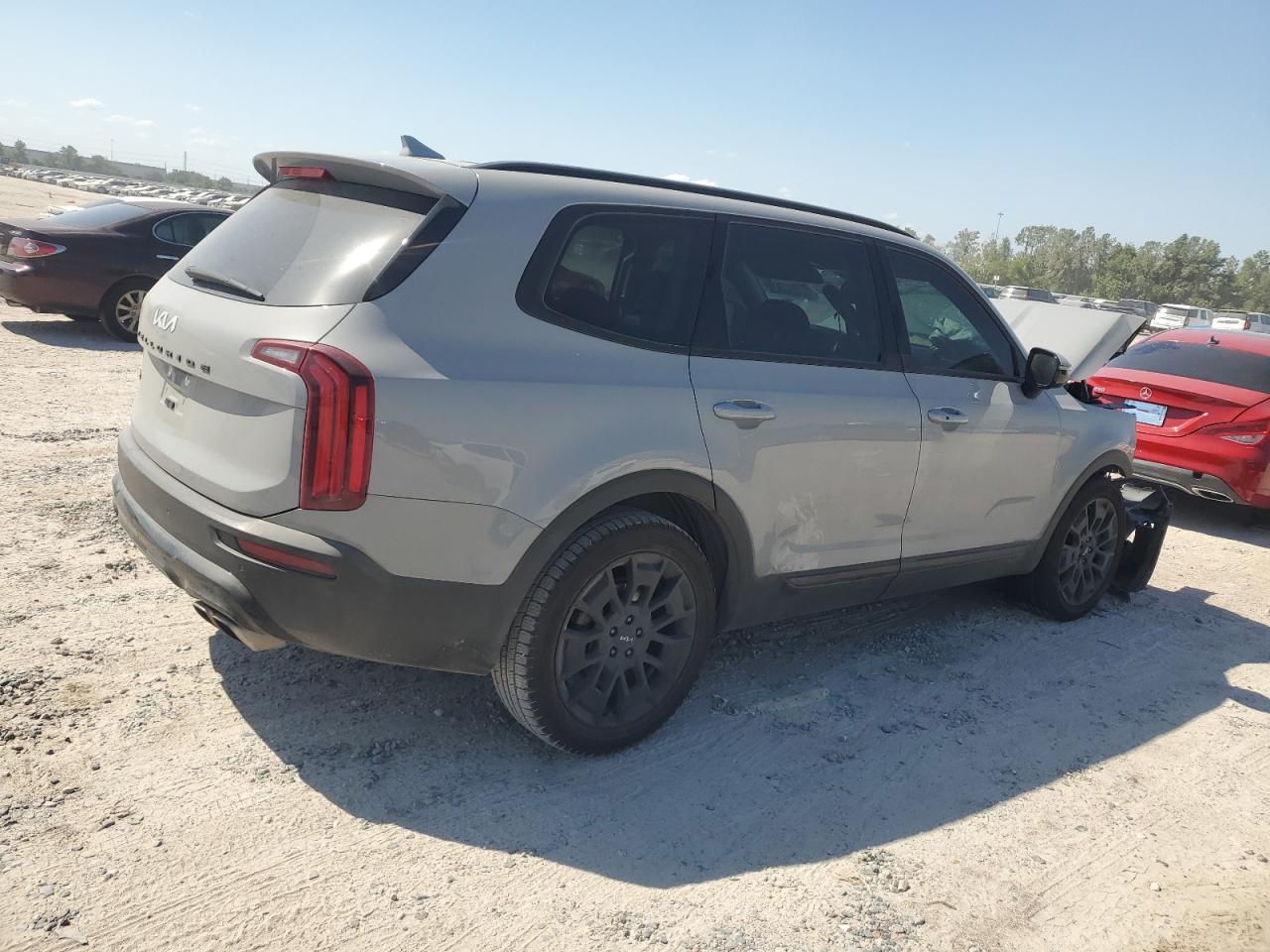 2022 Kia Telluride - Image 3