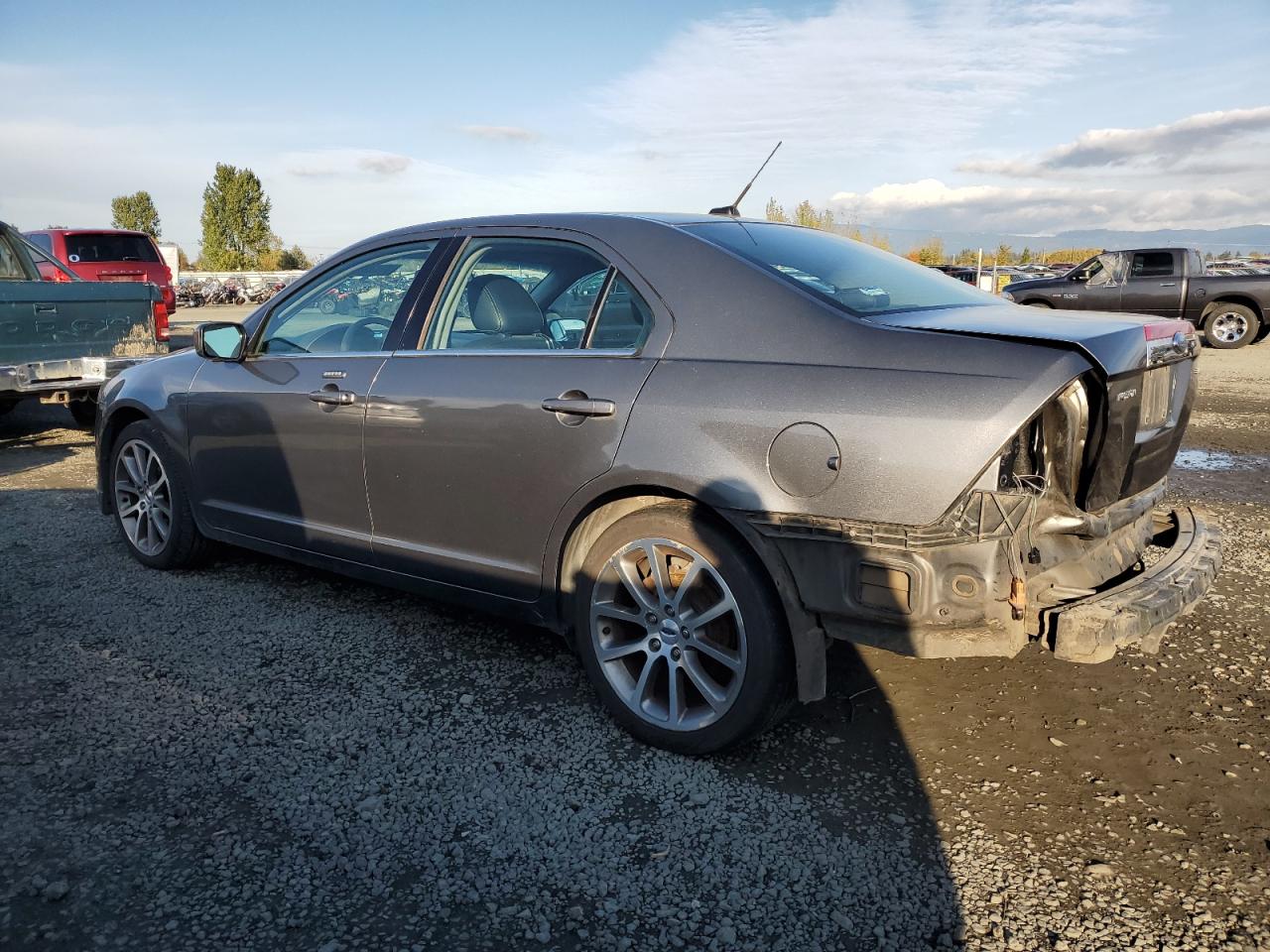 2010 Ford Fusion - Image 2