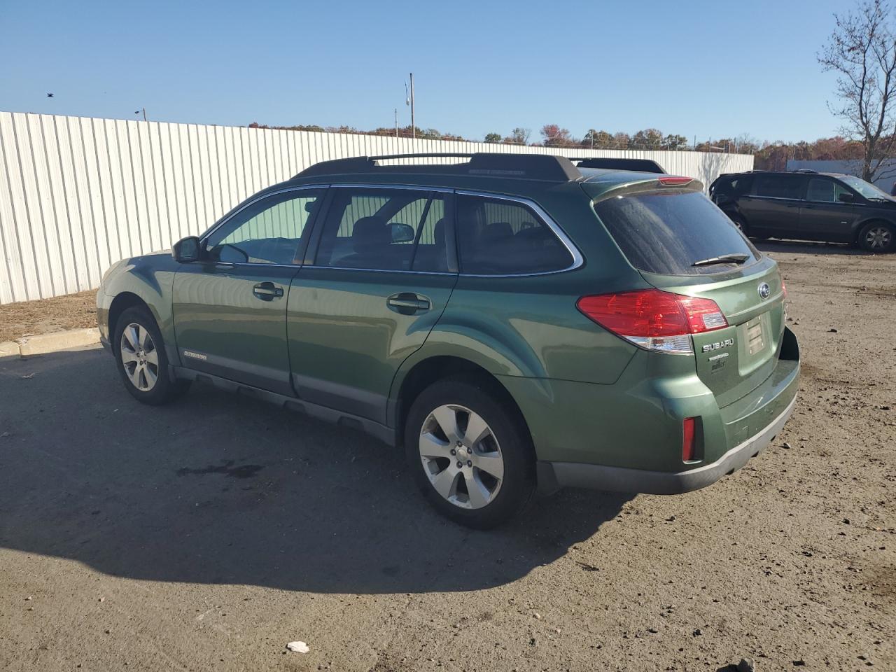 2011 Subaru Outback - Image 2