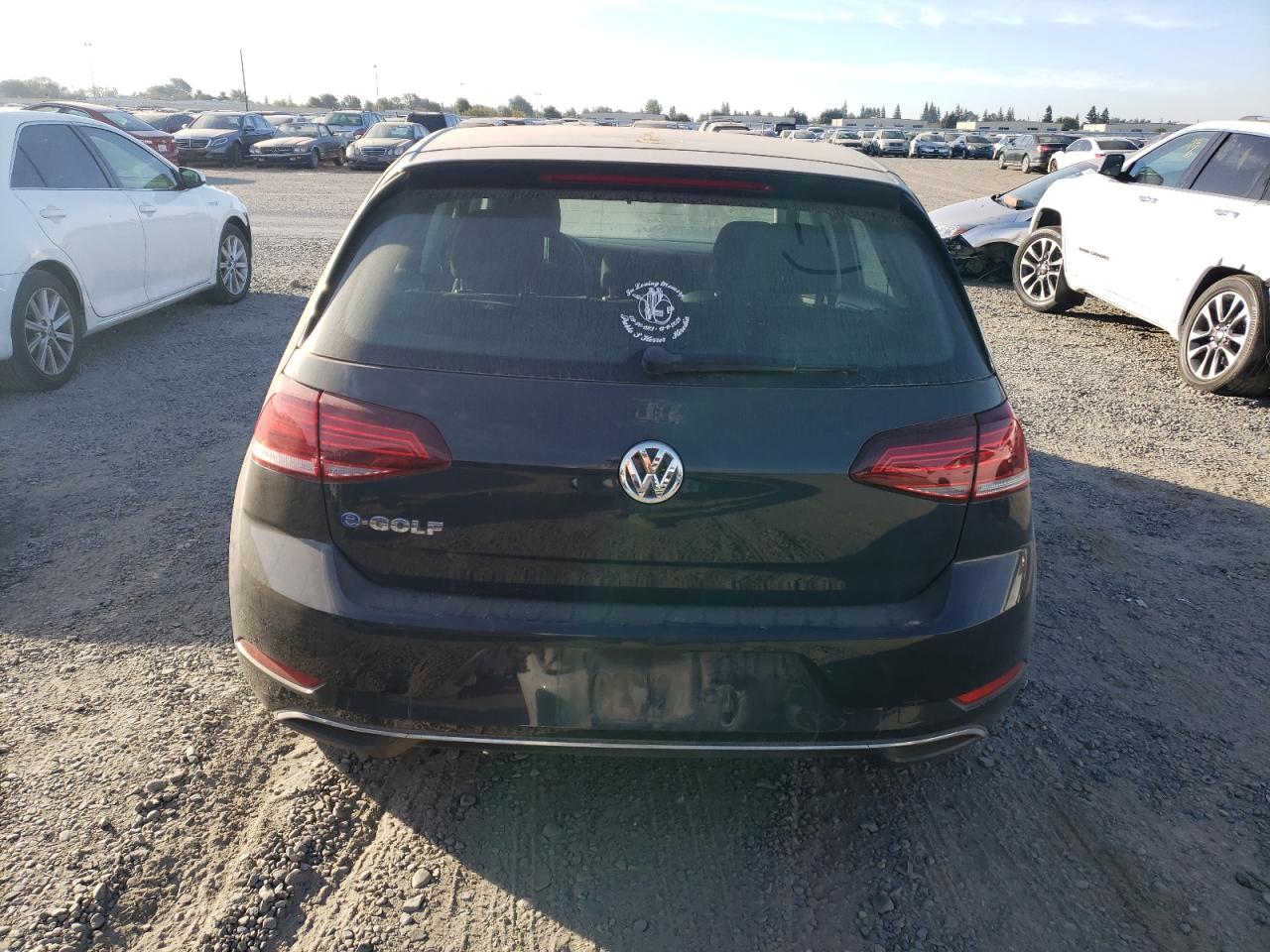 WVWKR7AU6HW953975 2017 Volkswagen E-Golf Se