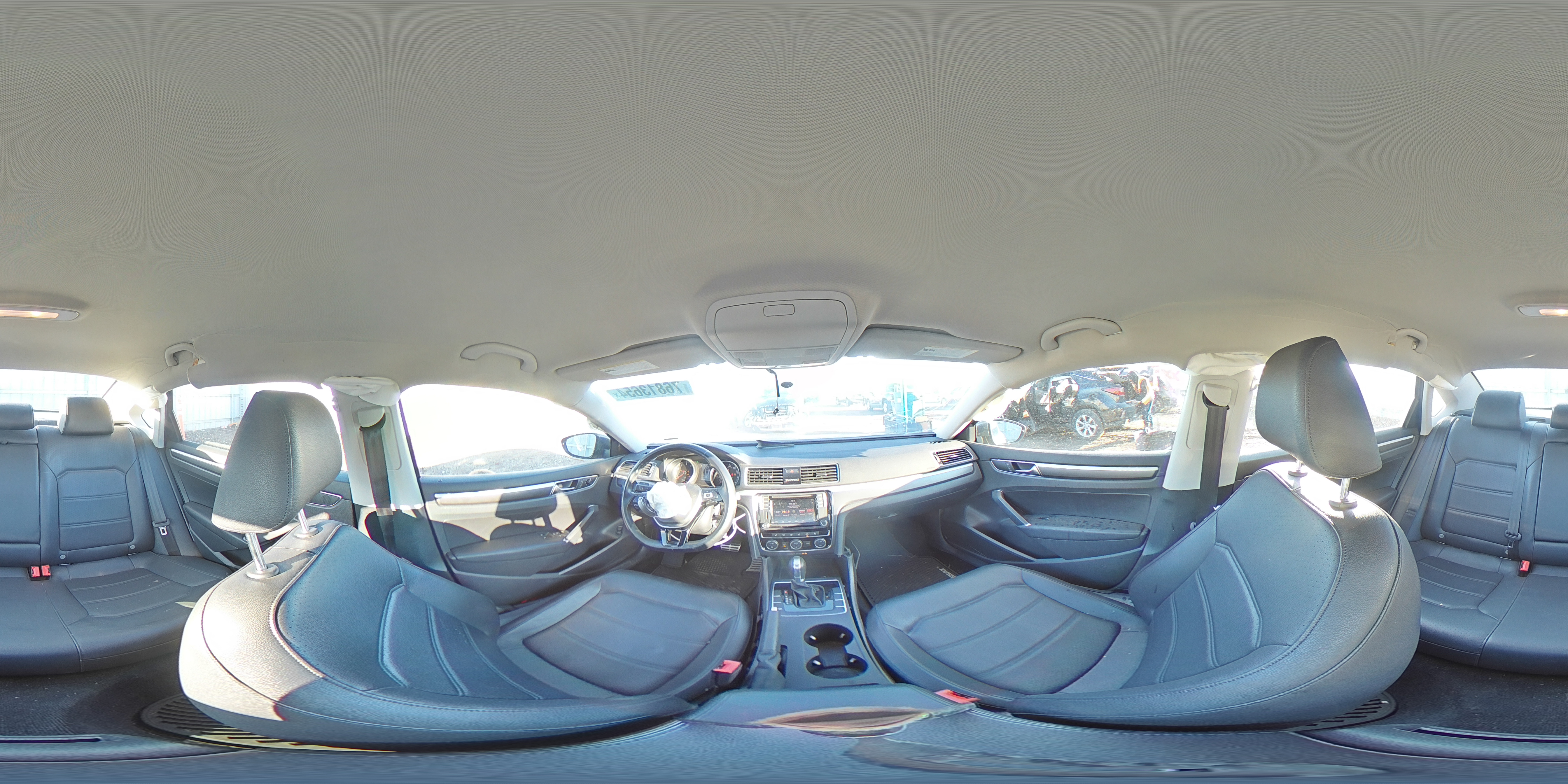 2018 Volkswagen Passat - Image 13