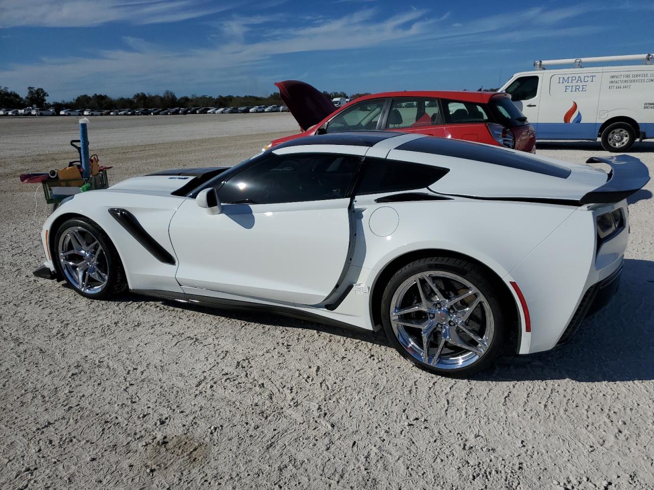 2019 Chevrolet Corvette - Image 2