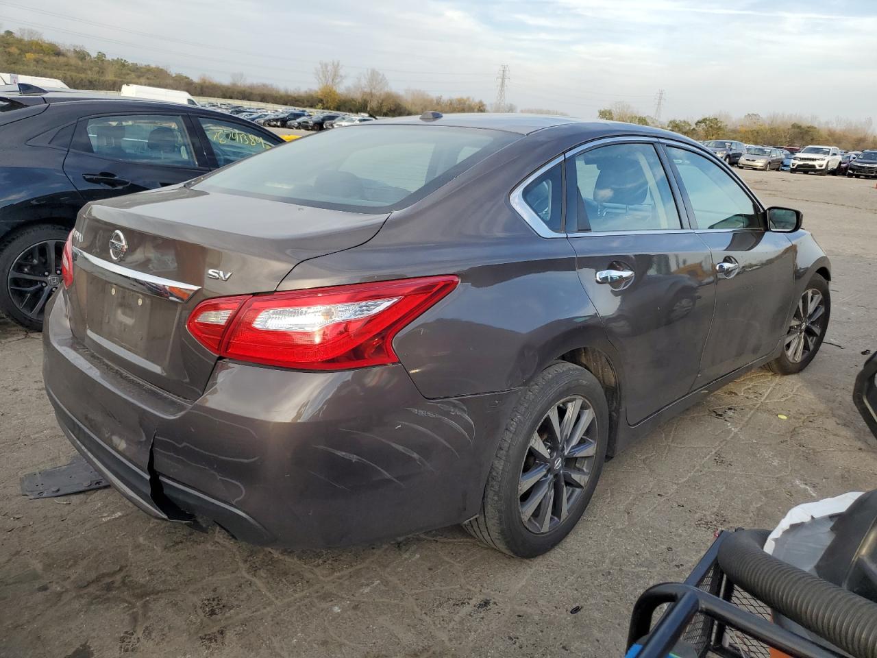 2017 Nissan Altima - Image 3