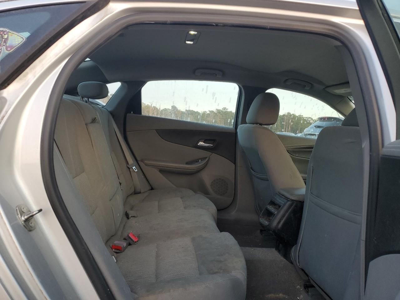 2014 Chevrolet Impala - Image 10