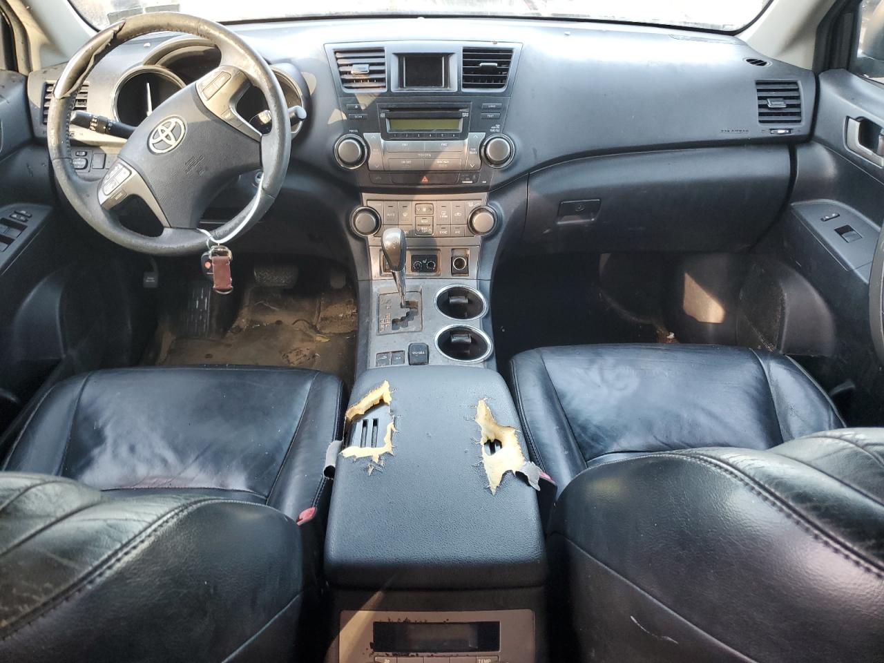 2010 Toyota Highlander - Image 8