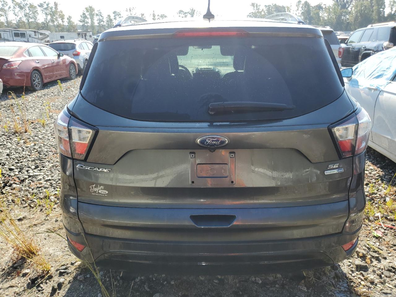 1FMCU9GD9JUB87193 2018 Ford Escape Se