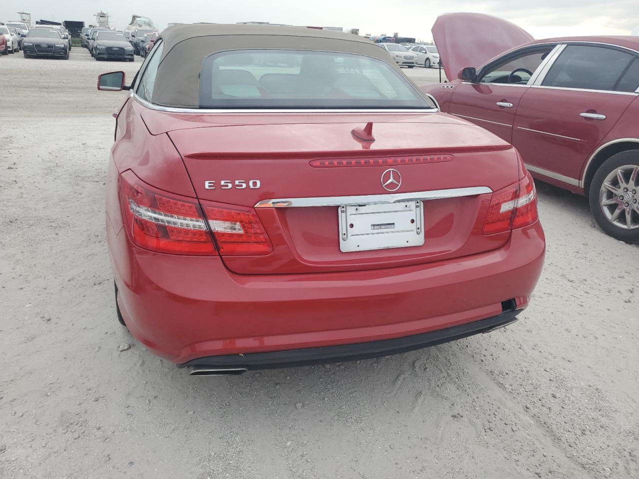 2011 Mercedes-Benz E 550 VIN: WDDKK7CF3BF072652 Lot: 76608644