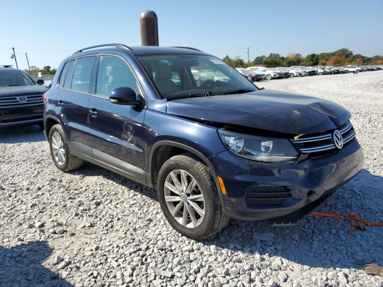 2015 Volkswagen Tiguan - Image 4