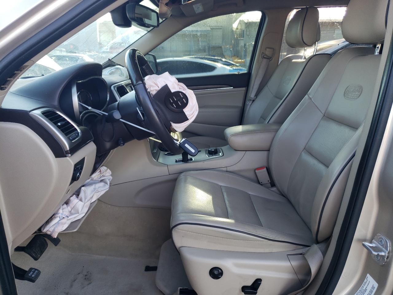 2014 Jeep Grand Cherokee - Image 7