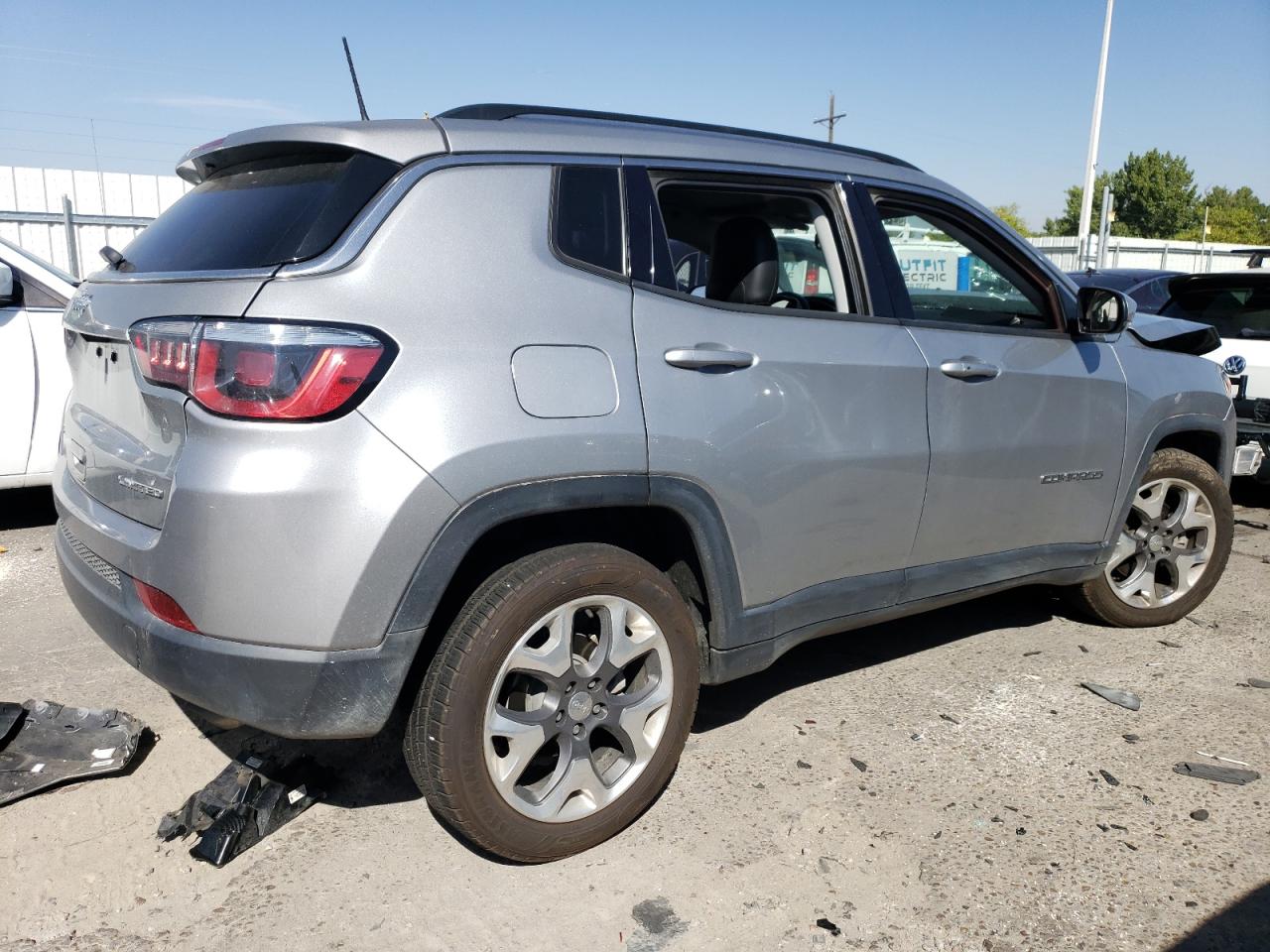 2019 Jeep Compass - Image 3