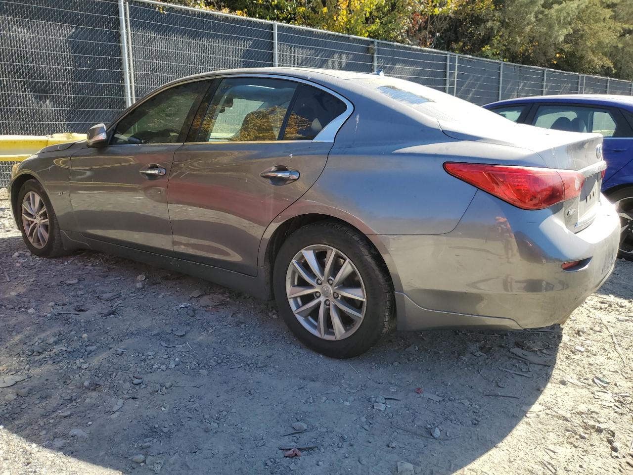 2015 Infiniti Q50 - Image 2