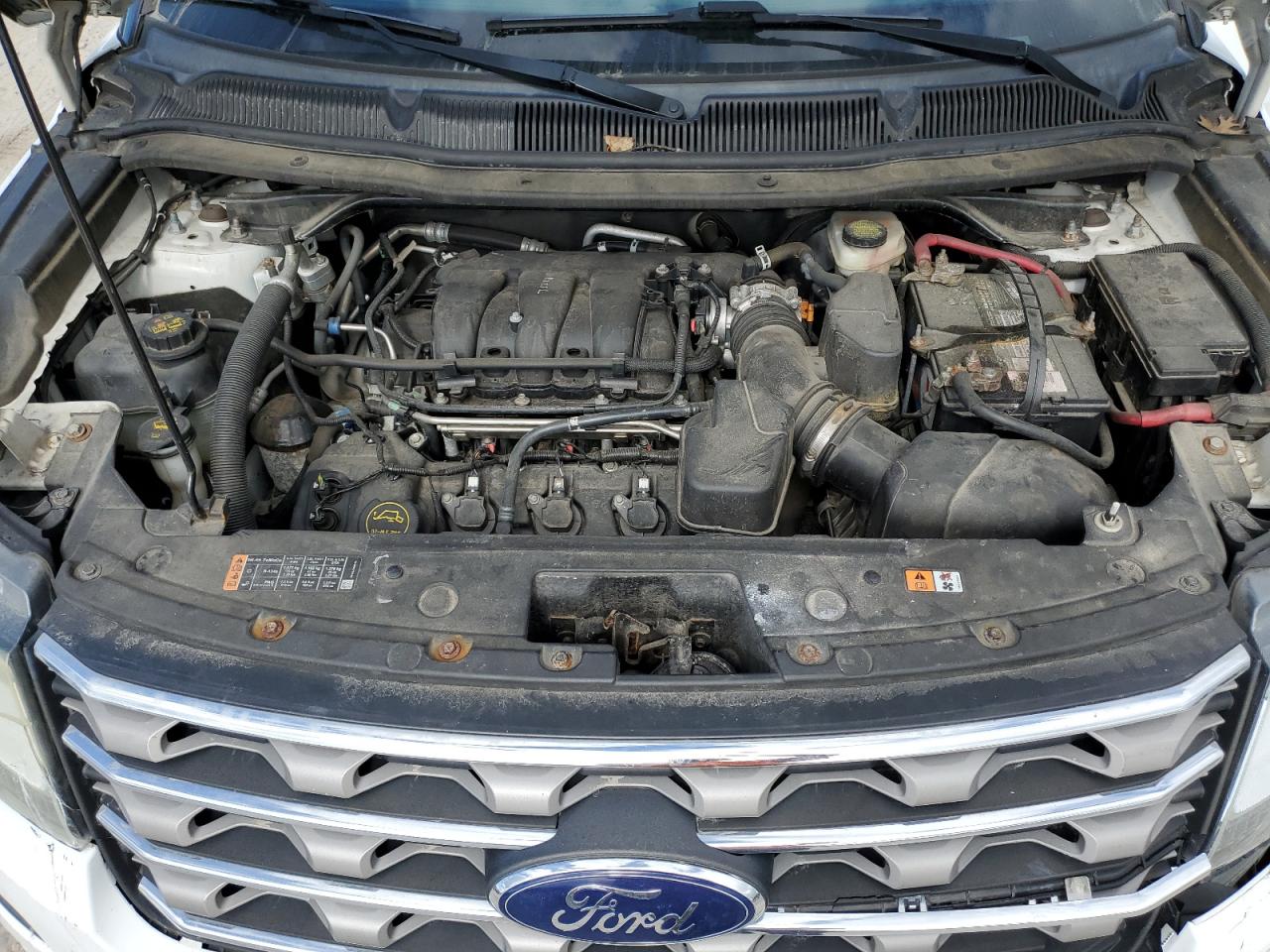 2016 Ford Explorer - Image 12