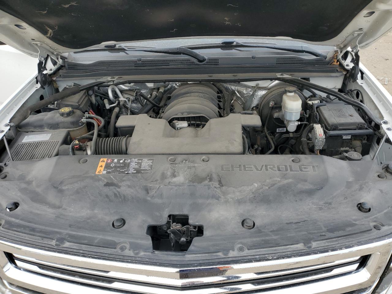 2017 Chevrolet Suburban - Image 12