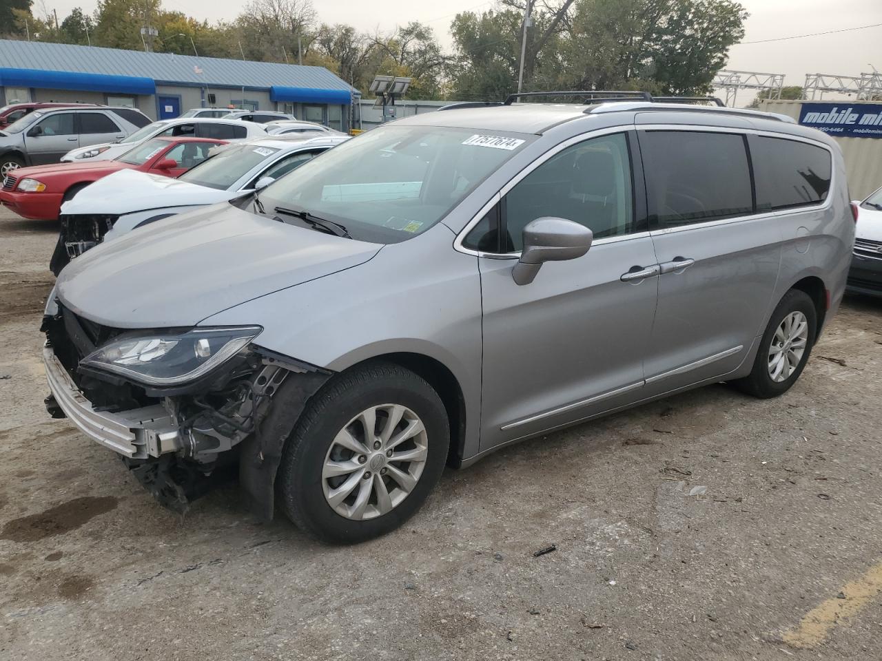 2019 Chrysler Pacifica - Image 1