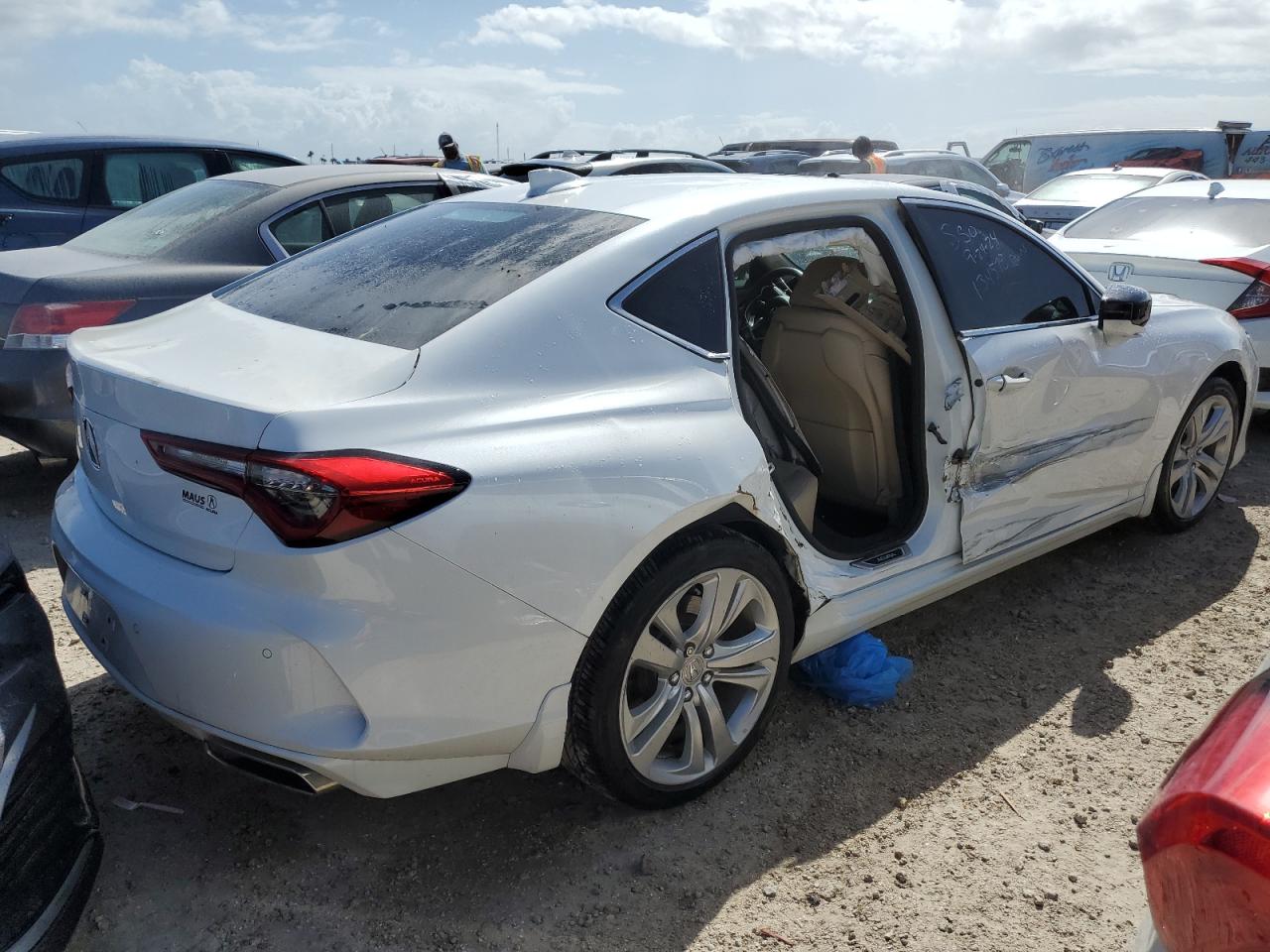 2022 Acura TLX - Image 3