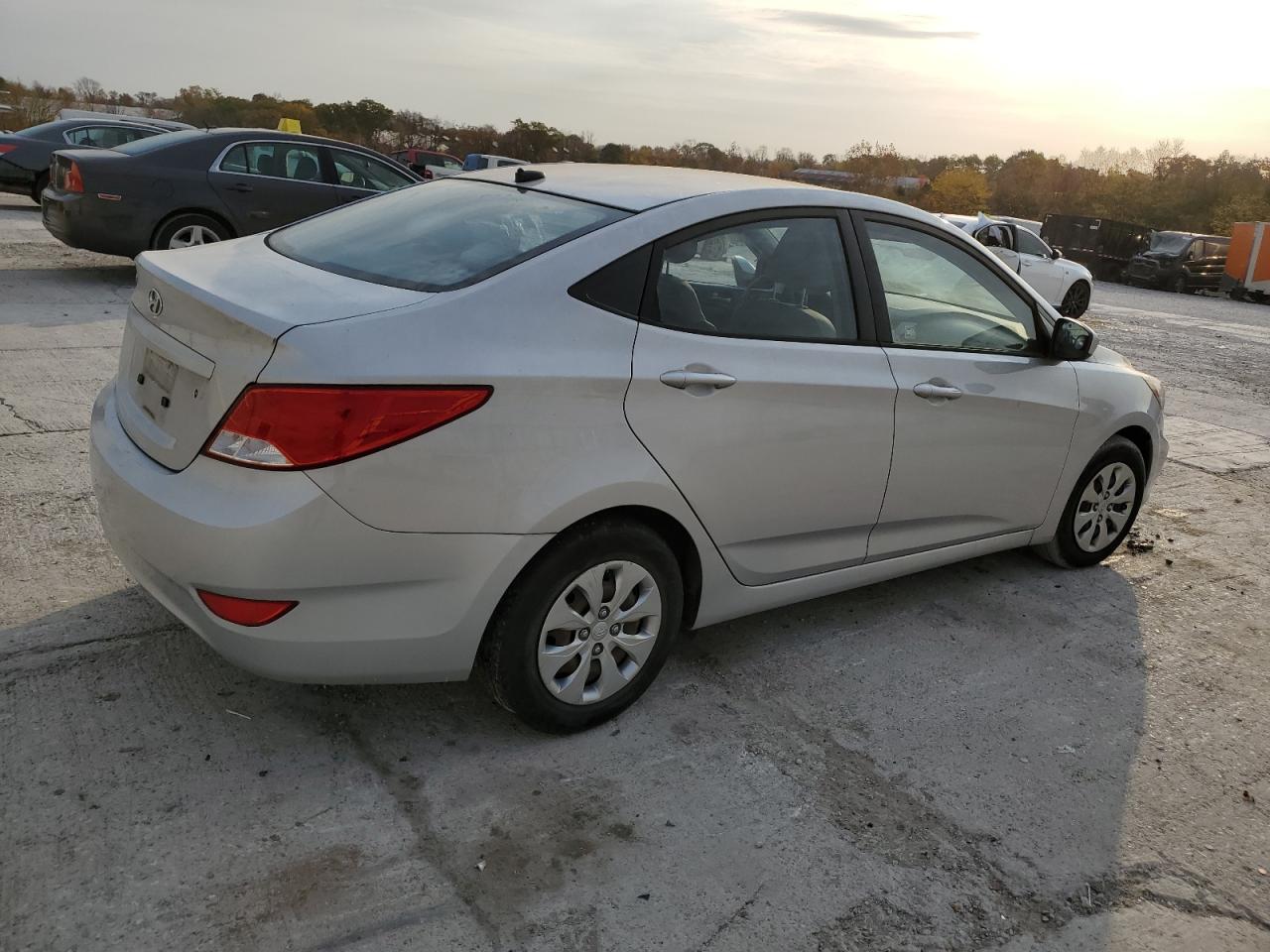 VIN KMHCT4AE0GU064091 2016 HYUNDAI ACCENT no.3