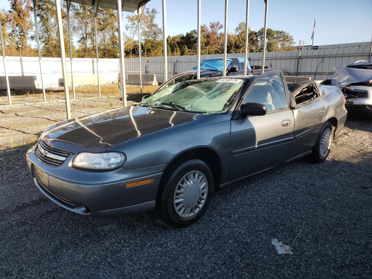 2005 Chevrolet Classic for Sale in Spartanburg, SC - Top/Roof