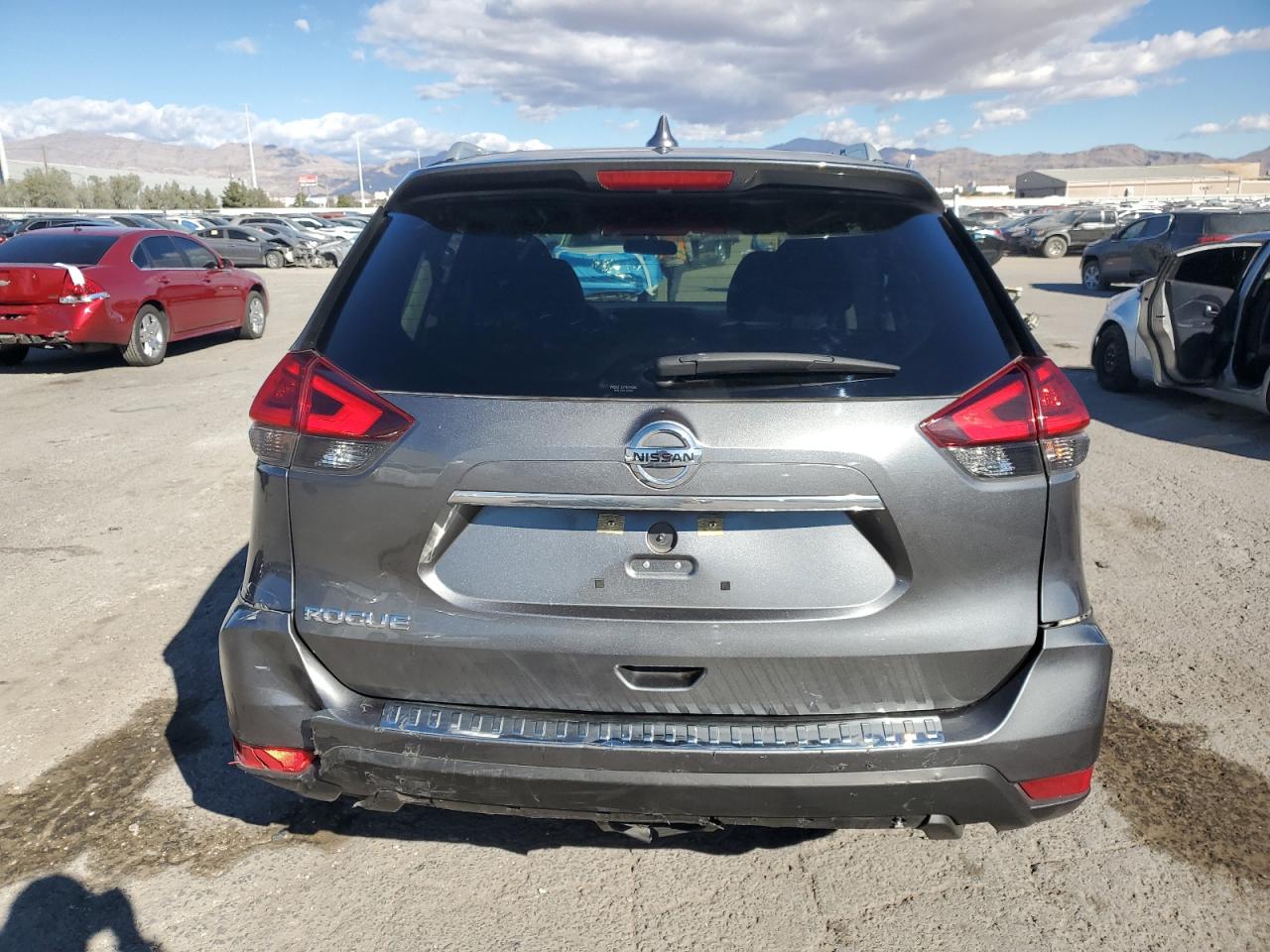 2017 Nissan Rogue S VIN: 5N1AT2MTXHC775164 Lot: 77828894