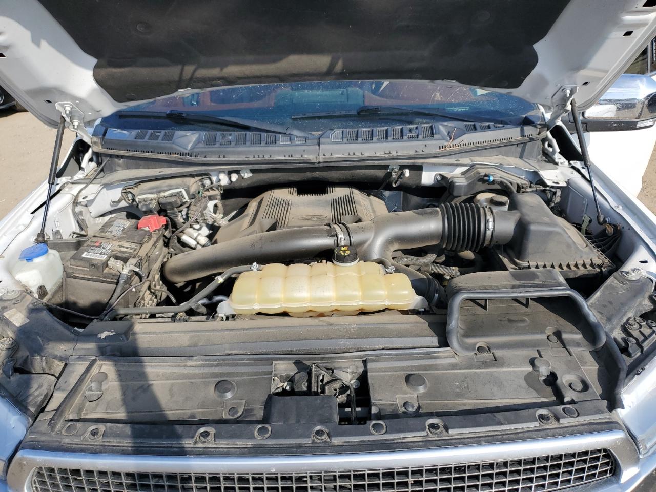2019 Ford F-150 - Image 12