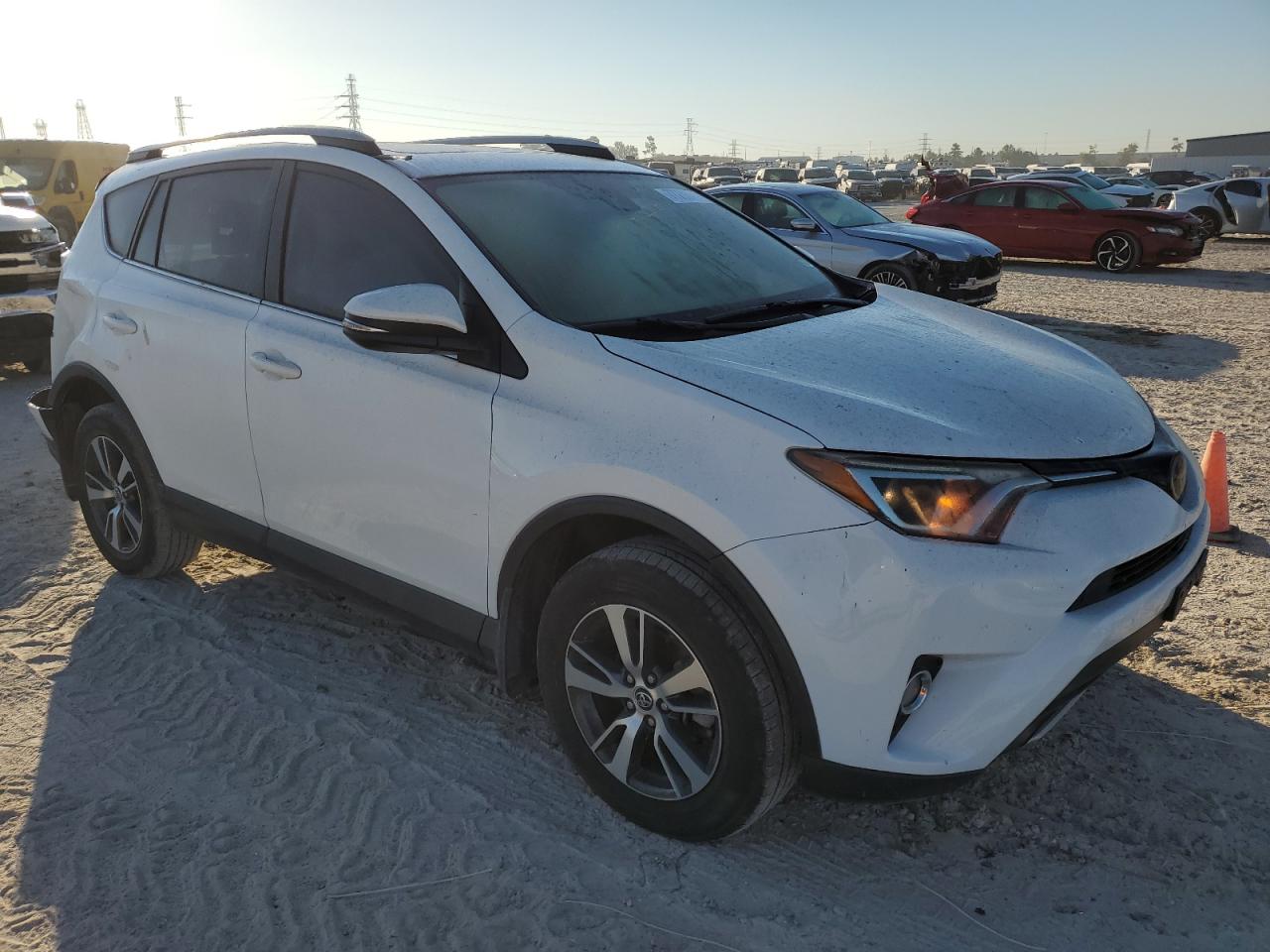 2018 Toyota RAV 4 - Image 4