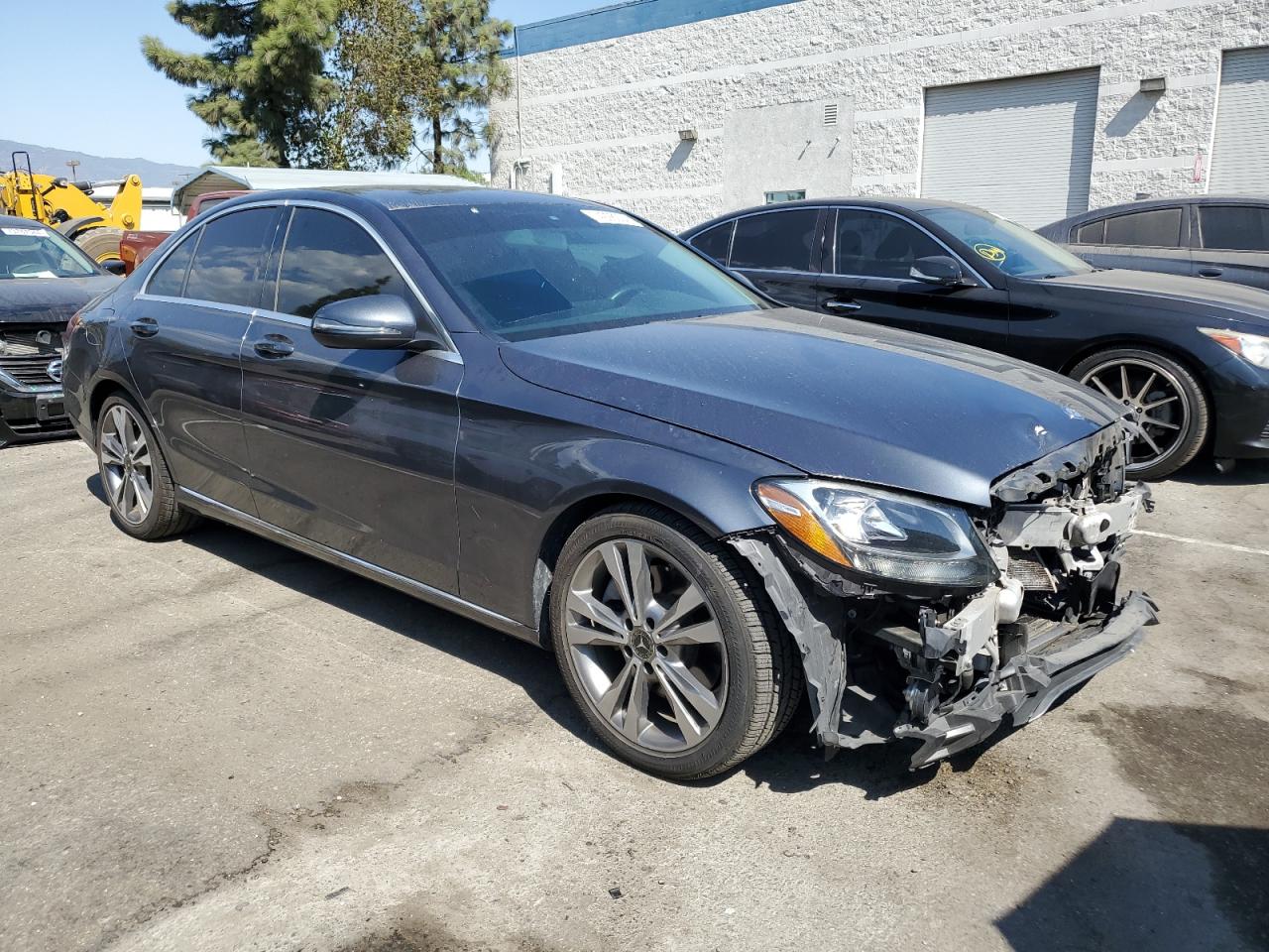 VIN 55SWF4JB9GU165149 2016 MERCEDES-BENZ C-CLASS no.4