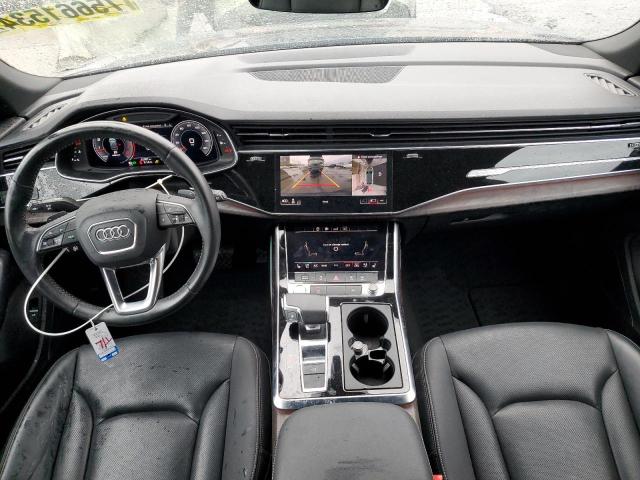  AUDI Q8 2020 Чорний