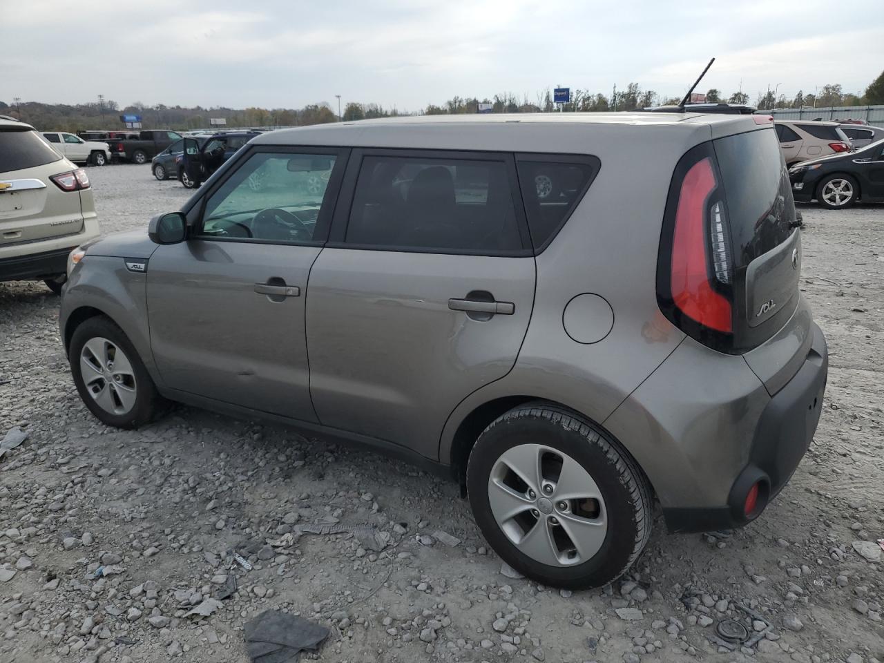 VIN KNDJN2A25G7321745 2016 KIA SOUL no.2