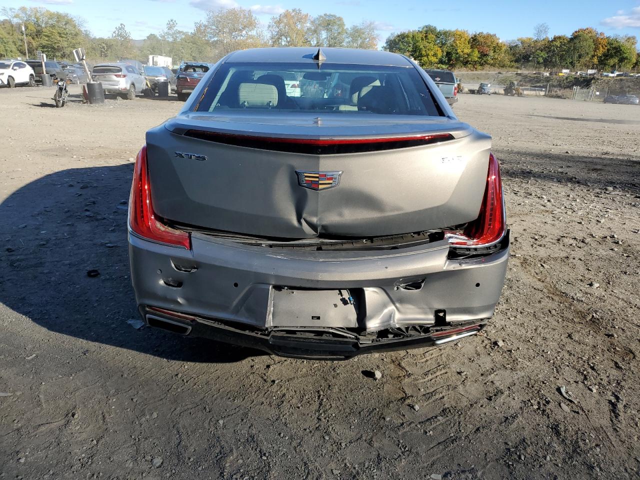 2G61M5S33J9122505 2018 Cadillac Xts Luxury