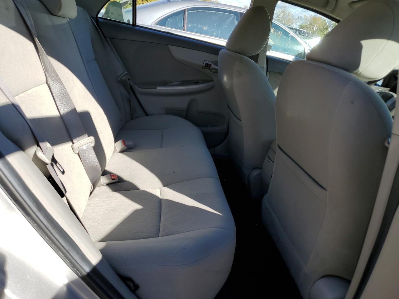 2010 Toyota Corolla Base VIN: 1NXBU4EEXAZ335071 Lot: 75054854